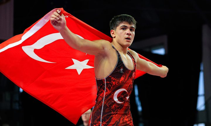 🇹🇷 U15 Avrupa Güreş Şampiyonası’nda 5 Madalya