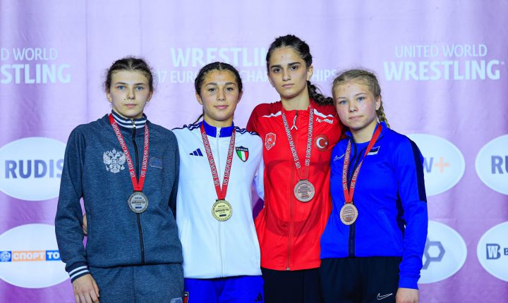 Avrupa 15 Yaş Altı Güreş Şampiyonası’nda mücadele eden milli sporcularımız 3 madalya kazandı.