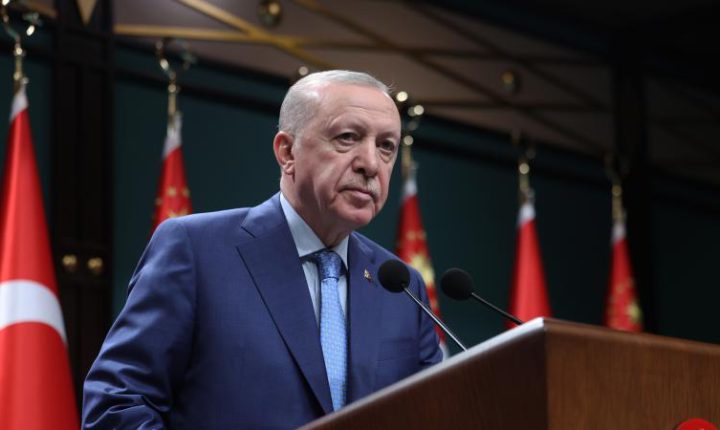 Türkiye Cumhuriyeti Cumhurbaşkanı Erdoğan’dan “Milli Aile Haftası” paylaşımı