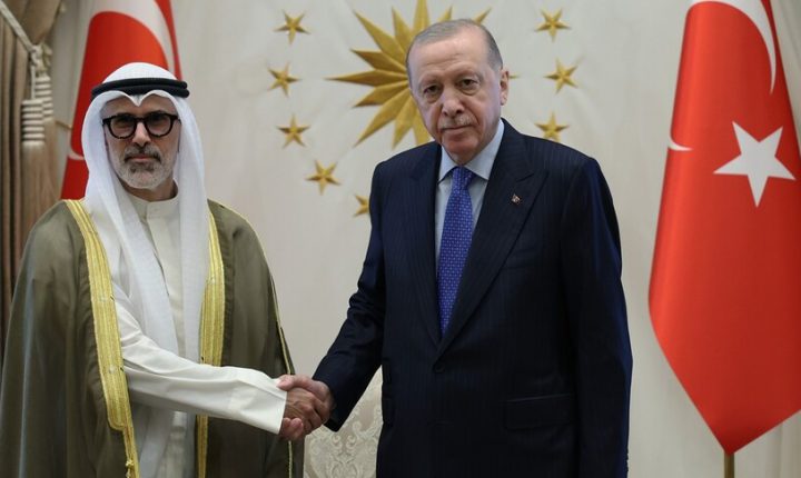 Türkiye Cumhuriyeti Cumhurbaşkanı Erdoğan, Kuveyt Dışişleri Bakanı Sabah’ı kabul etti