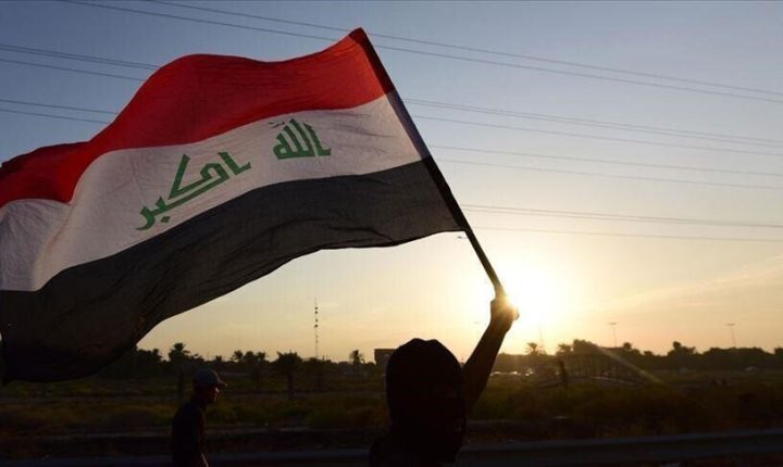Irak’ta Şii lider Sadr, kendilerine bağlı silahlı gücün devlet bünyesine geçtiğini ilan etti