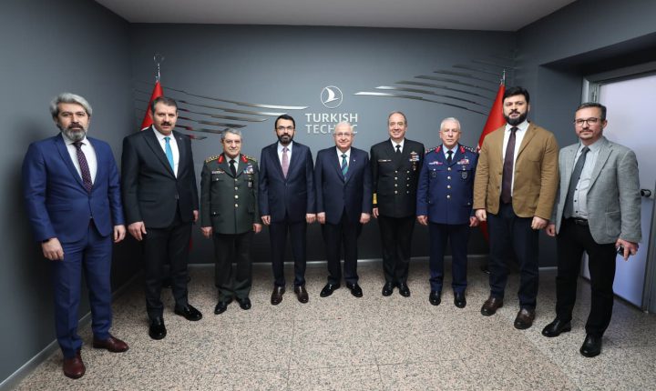Türkiye Cumhuriyeti Milli Savunma Bakanı Güler, SAHA 2026 kapsamında görüşmelerini sürdürdü