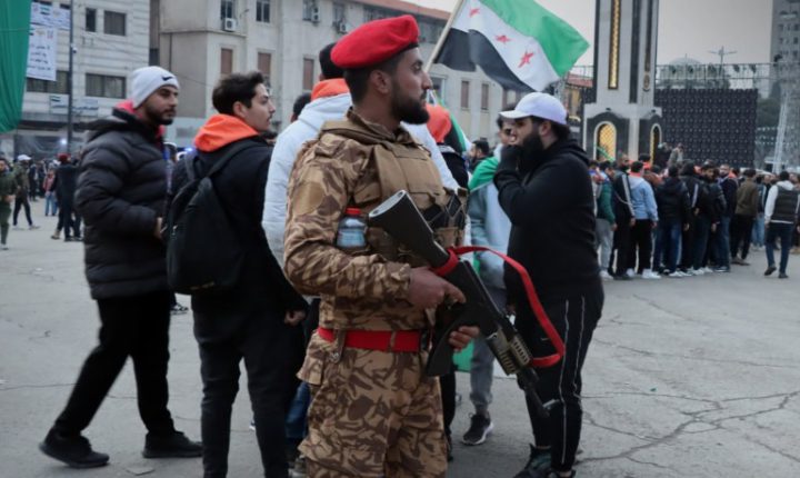 Suriye’de barışçıl gösteriler için yeni düzenleme açıklandı