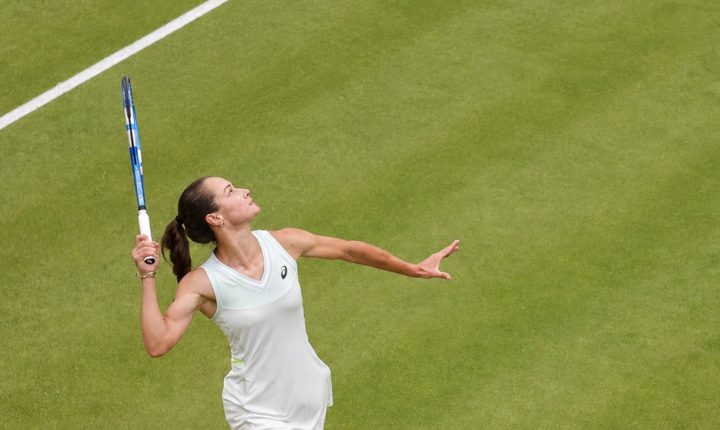 🎾 Milli tenisçi 🇹🇷Zeynep Sönmez, Rosmalen Şampiyonası’nda tek kadınlar kategorisinde karşılaştığı ABD’li Katie Volynets’i 2-1 yenerek 2. tura çıktı. 👏