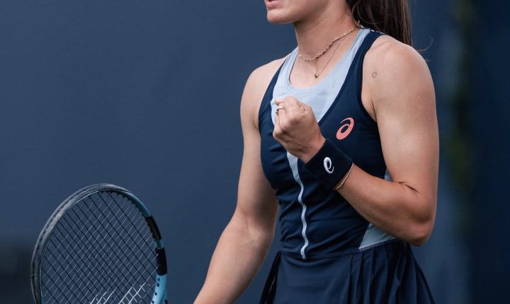 🎾 Milli tenisçi 🇹🇷Zeynep Sönmez, Rosmalen Şampiyonası’nda tek kadınlar kategorisinde Anastasia Potapova’yı 2-0 yenerek çeyrek finale çıktı. 👏