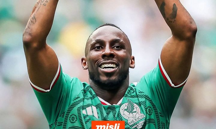 🏆⚽ Dünya Kupası açılış maçında Meksika, Güney Afrika’yı 2-0 yendi. Karşılaşmayı Meksika 10, Güney Afrika 9 kişi tamamladı