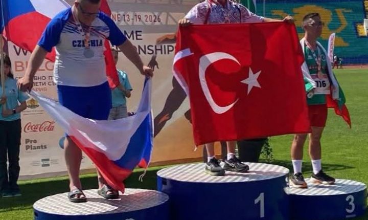 🥇🌍 Mahmut Duhan Kutsal’dan Dünya Rekoru ile Altın Madalya 💪🔥