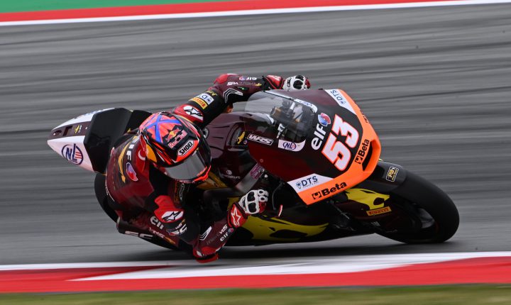 🏍️ Milli motosikletçi 🇹🇷Deniz Öncü, Moto2 Dünya Şampiyonası’nın 7. etabı olan İtalya Grand Prix’sini 10. sırada tamamladı.