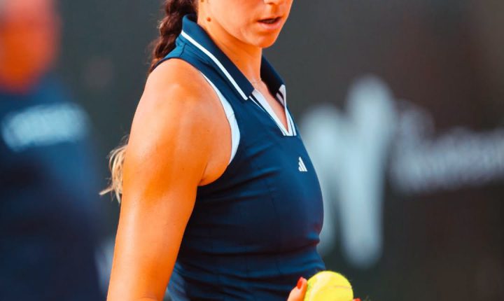 🇹🇷🎾 Milli tenisçimiz İpek Öz, Fransa’da düzenlenen W75 Blois turnuvasında, 3 numaralı seri başı Julia Riera’yı 2-6, 6-1, 6-1 mağlup ederek yarı finale yükseldi