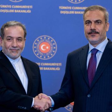 Bakan Fidan İranlı mevkidaşı ile görüştü