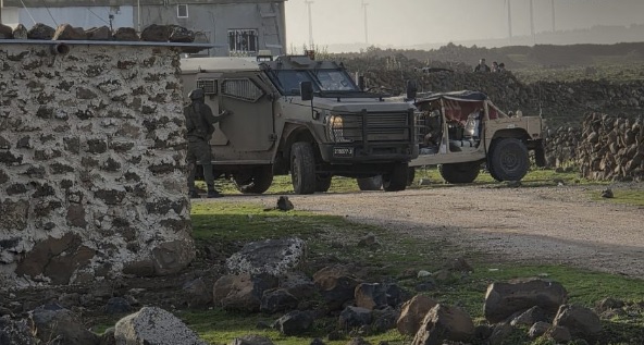 İsrail Güçleri Kuneytra’da Bir Genci Gözaltına Aldı