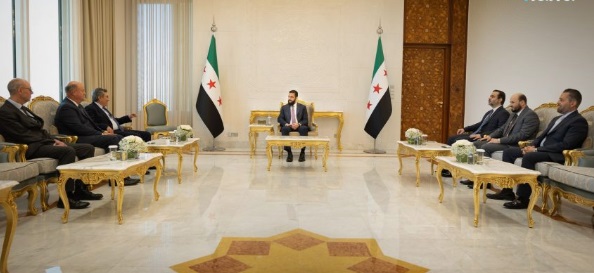 Suriye Cumhurbaşkanı Şara, ABD’li Enerji Şirketlerinin Yöneticileriyle Bir Araya Geldi