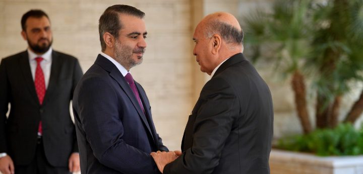 Irak Dışişleri Bakanı Hüseyin, Esad rejiminin devrilmesinden sonra ilk resmi ziyaret için Suriye’de