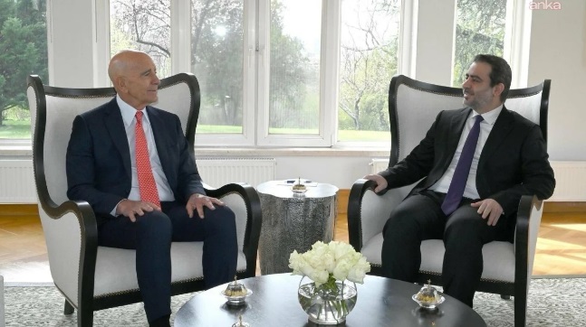 Suriye Dışişleri Bakanı Şeybani, İstanbul’da ABD’nin Ankara Büyükelçisi Barrack ile görüştü