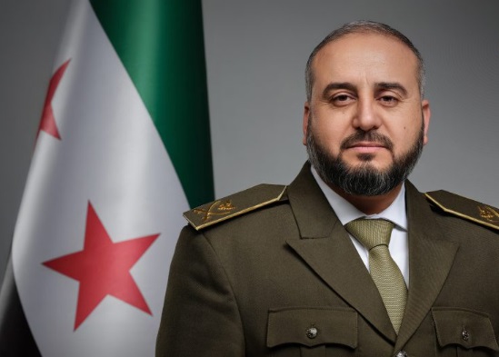 Suriye Savunma Bakanı Kasra’dan Deyrizor Mesajı: Tüm İmkânlarımızla Sahadayız
